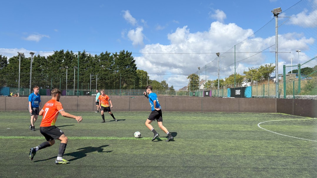 FOOTBALL 1