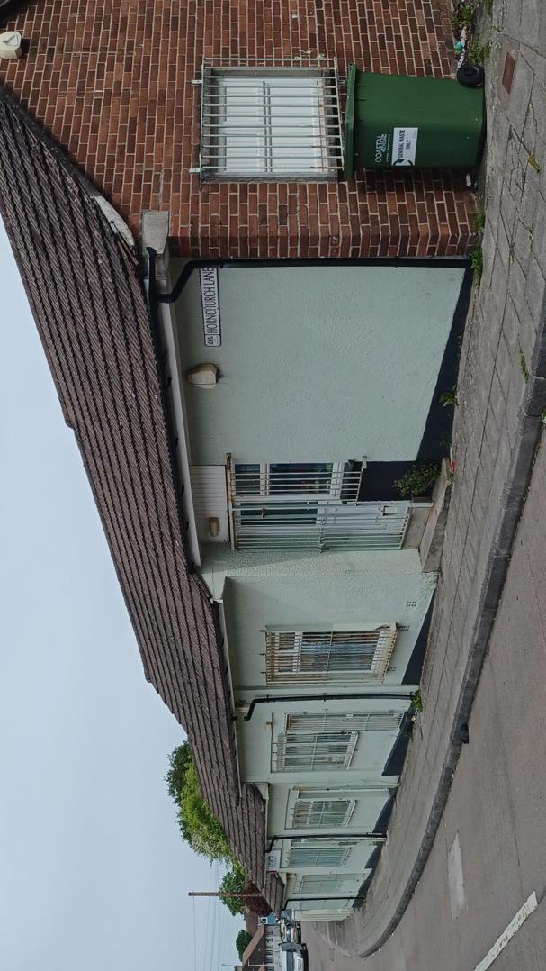 5 Warmwell Road