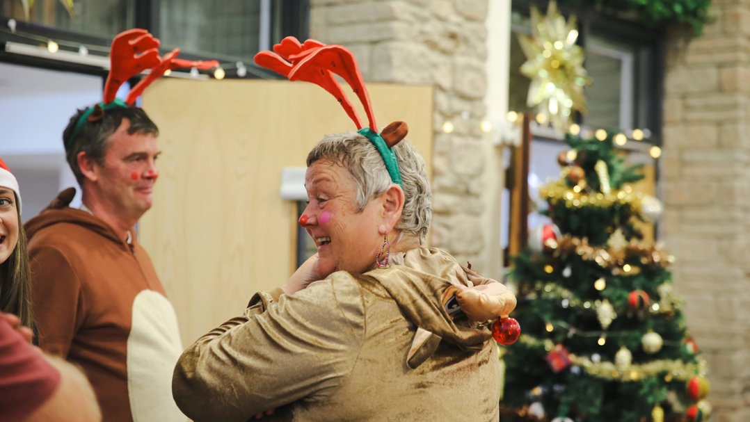 PCH 2512 The Beacon Xmas Event 47 Large